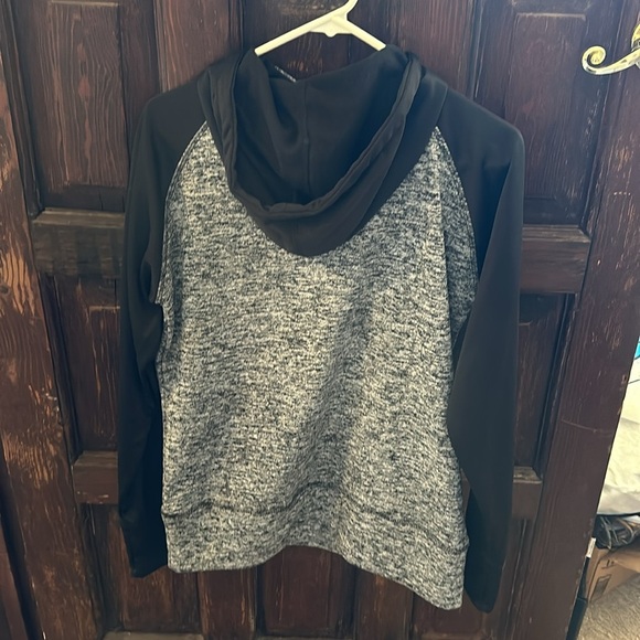 Women’s “Happy Camper” hoodie - Picture 3 of 3